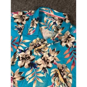 Tommy Bahama Island Zone Silk Floral Button Up Shirt Vacation Camp‎ Loop collar